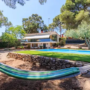 https://apt-chez-adela.top-hotels-tarragona.com
